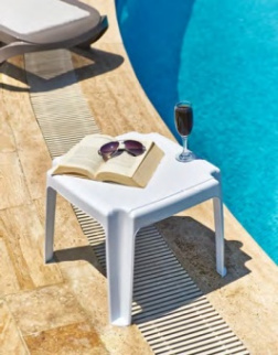 Столик пл. для шезлонга 440*440*380 (Краснодар) Белый фото 46517